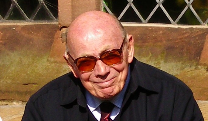 Dr Peter Richards
